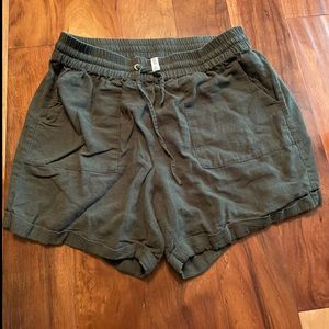 Zeana shorts size 2X